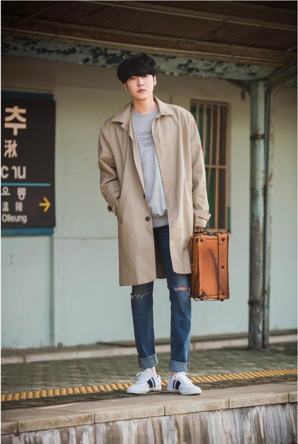 男士帅气潮流搭配1,灰色毛呢大衣 黑色休闲裤