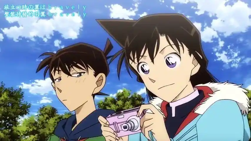 新一小兰游乐园玩耍二人互动太有爱了