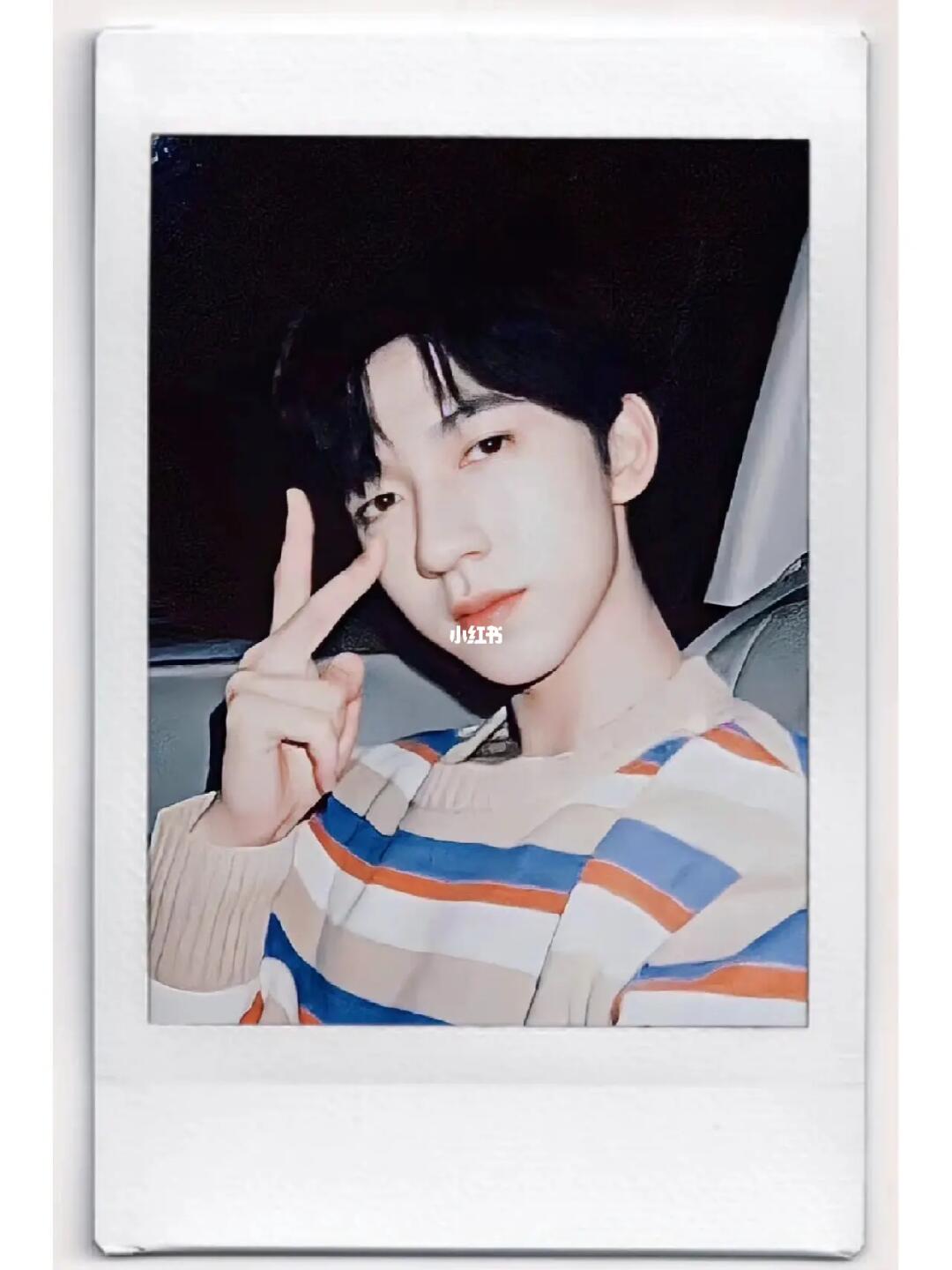 时代少年团贺峻霖   拍立得太帅了