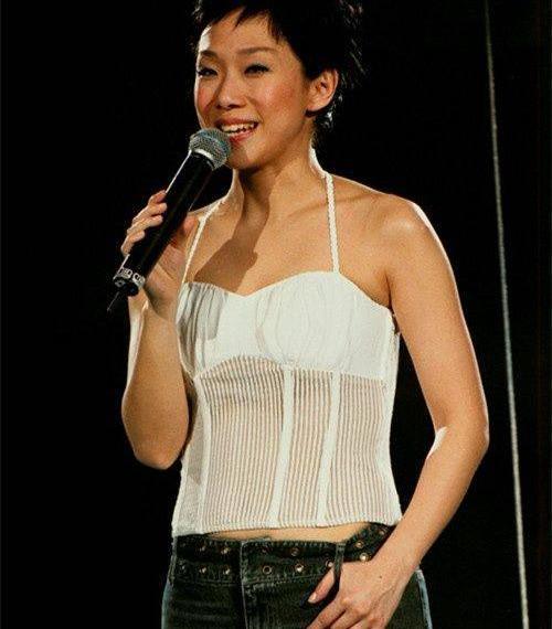 看了林忆莲年轻时的照片,终于明白李宗盛为啥甘愿为她而抛弃前妻