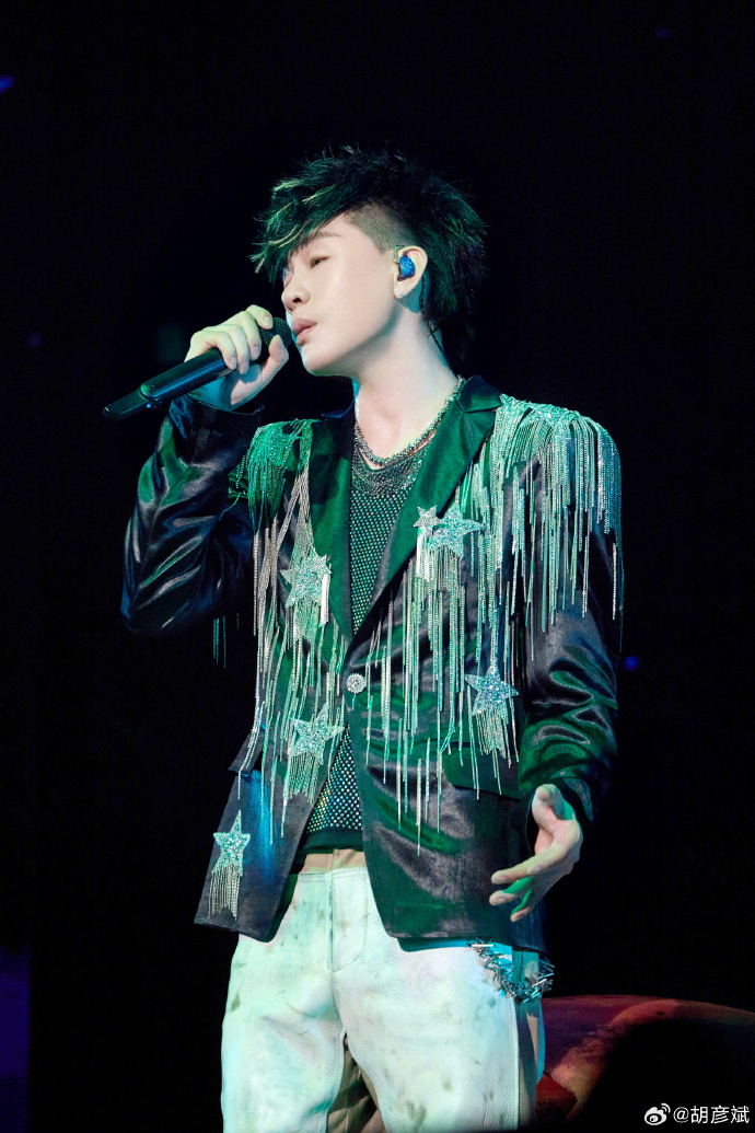 胡彦斌2024是一场烟火巡回演唱会