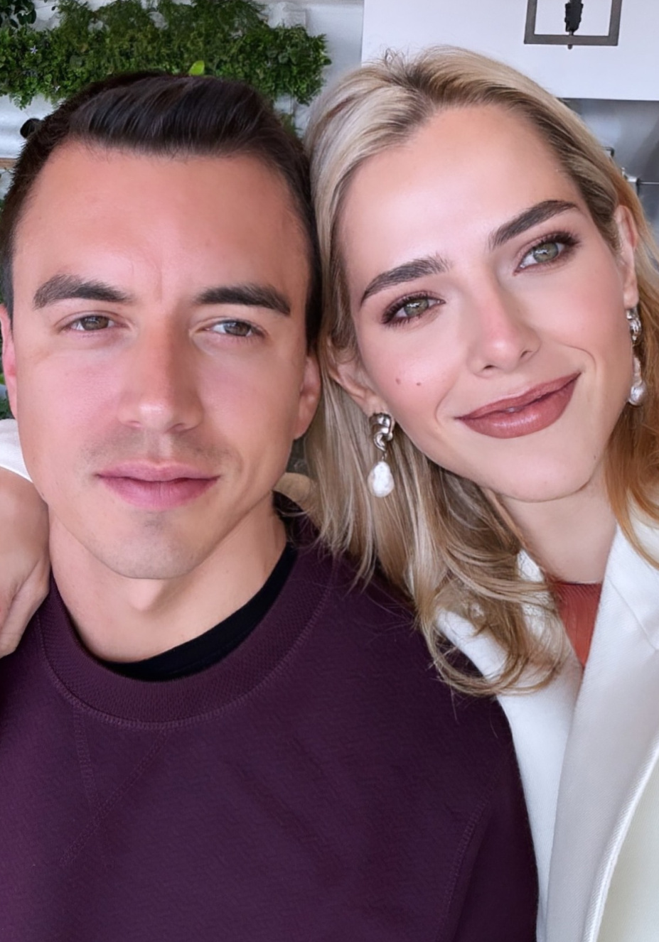 25岁厄瓜多尔第一夫人惊艳俩娃妈美感足风波中陪丈夫岁月静好