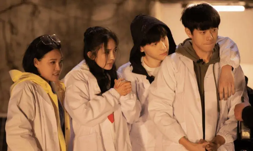 原创密逃2将录杨幂魏大勋仅1人回归迎来宝藏男孩跟杨幂好友