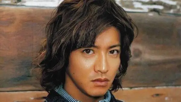 让人们感觉到是很甜的,而且那个时候,很多粉丝们都高呼王菲跟木村