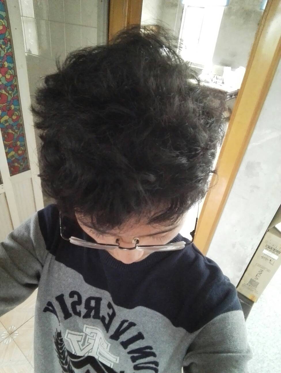 我的的头发很细自然卷,洗吹之后为什么很枯燥,像我这种头发应该怎样吹