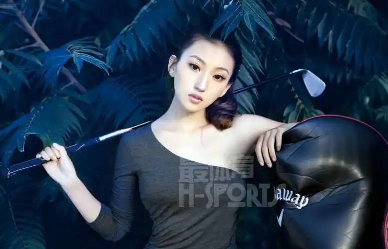 美空模特李宛仪为最体育拍摄高尔夫主题写真9