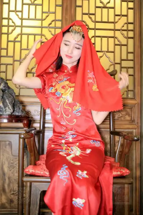 旗袍新娘中国红