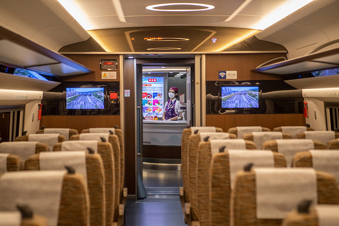 韩国网红李根大尉证实将请病假返韩盼康复再回乌克兰