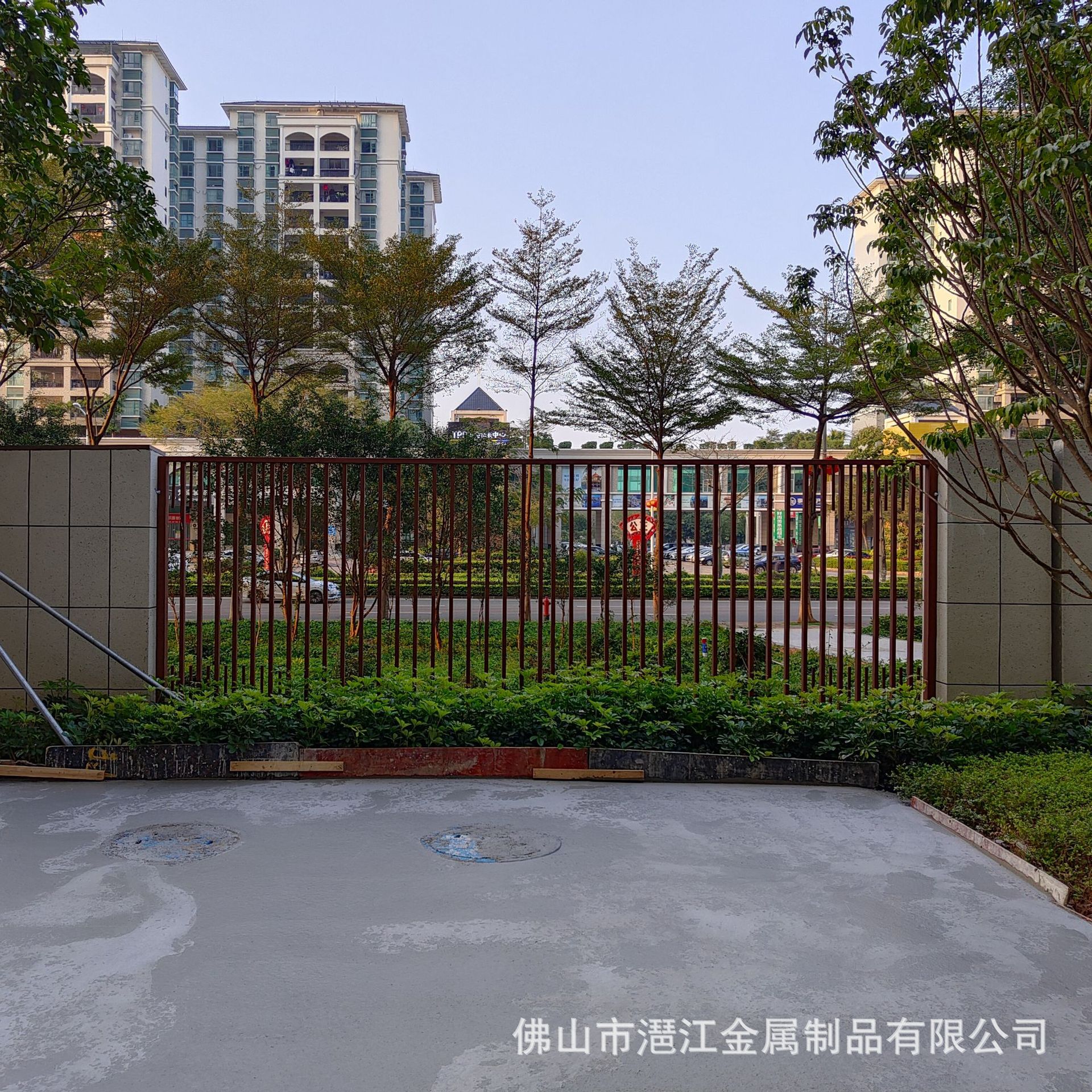 【佛山工厂直销】优质别墅铁艺围栏支持定制全国接单物流发货