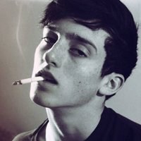 孤独抽烟头像男生_微信头像图片大全