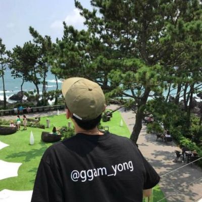 帅气个性又很好看的精致男生头像干净很清新男生微信头像个性