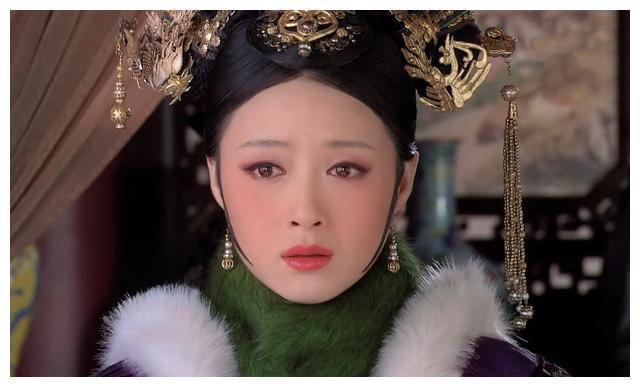 蒋欣,这位八零后女演员因在电视剧《甄嬛传》中出色地扮演华妃而备受