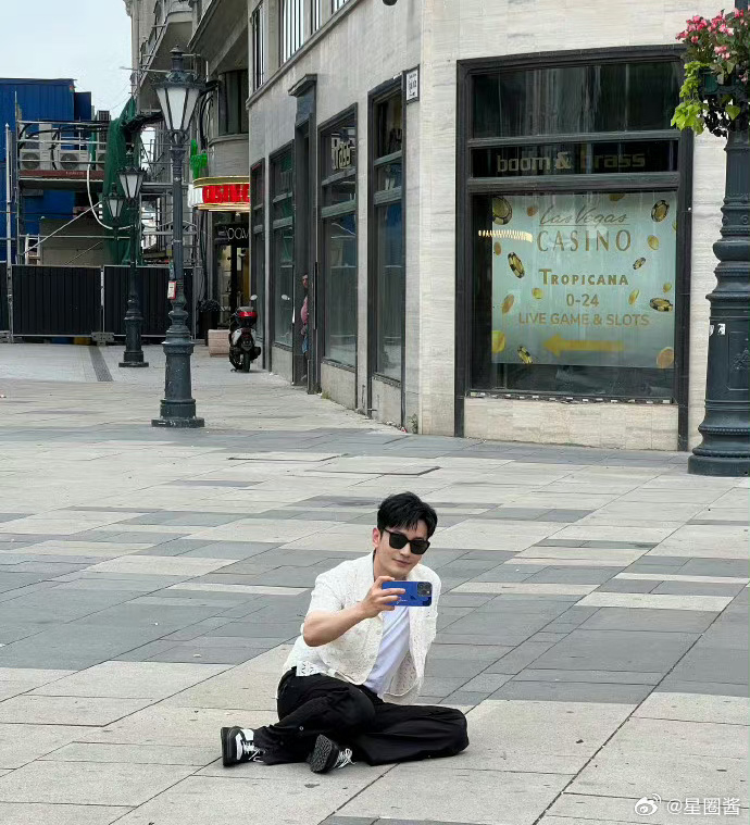 黄晓明 为什么我的眼里只有你的腿