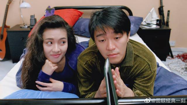 家有喜事:星爷家里泡妞,张曼玉上门寻找,差点露馅了