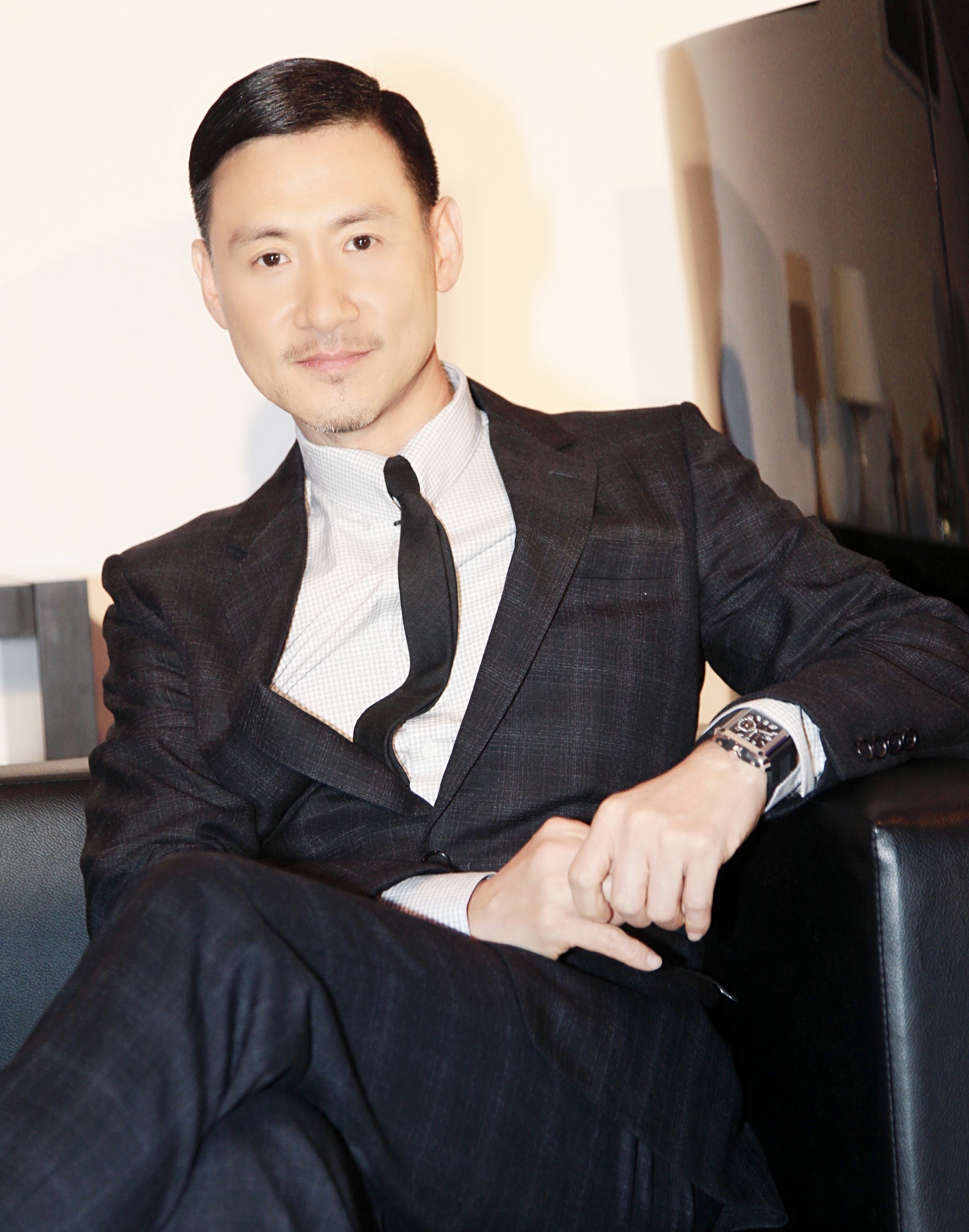 原创60岁张学友近状曝光身材消瘦引网友担心穿着朴素接地气