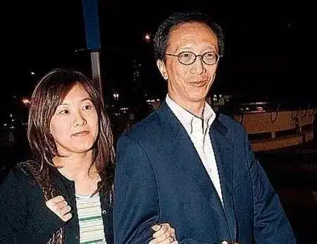 tvb视后陈慧珊与老公相爱13年却分开转身恋上梁锦松