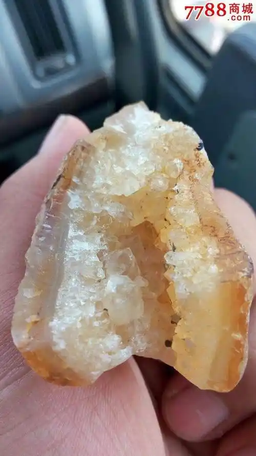 透明的石头是什么石