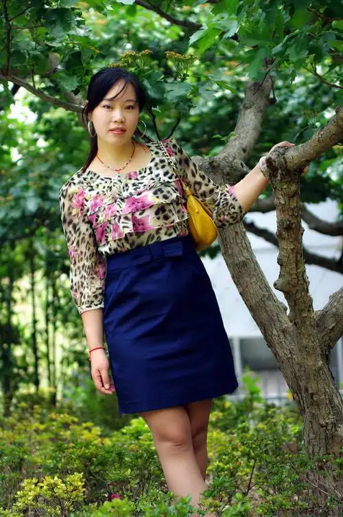 后滩公园外拍大姐