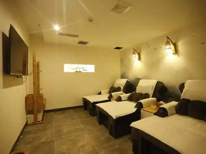 悠然spa足道养生馆(宝星华庭店)价值128元足部推拿免费抢