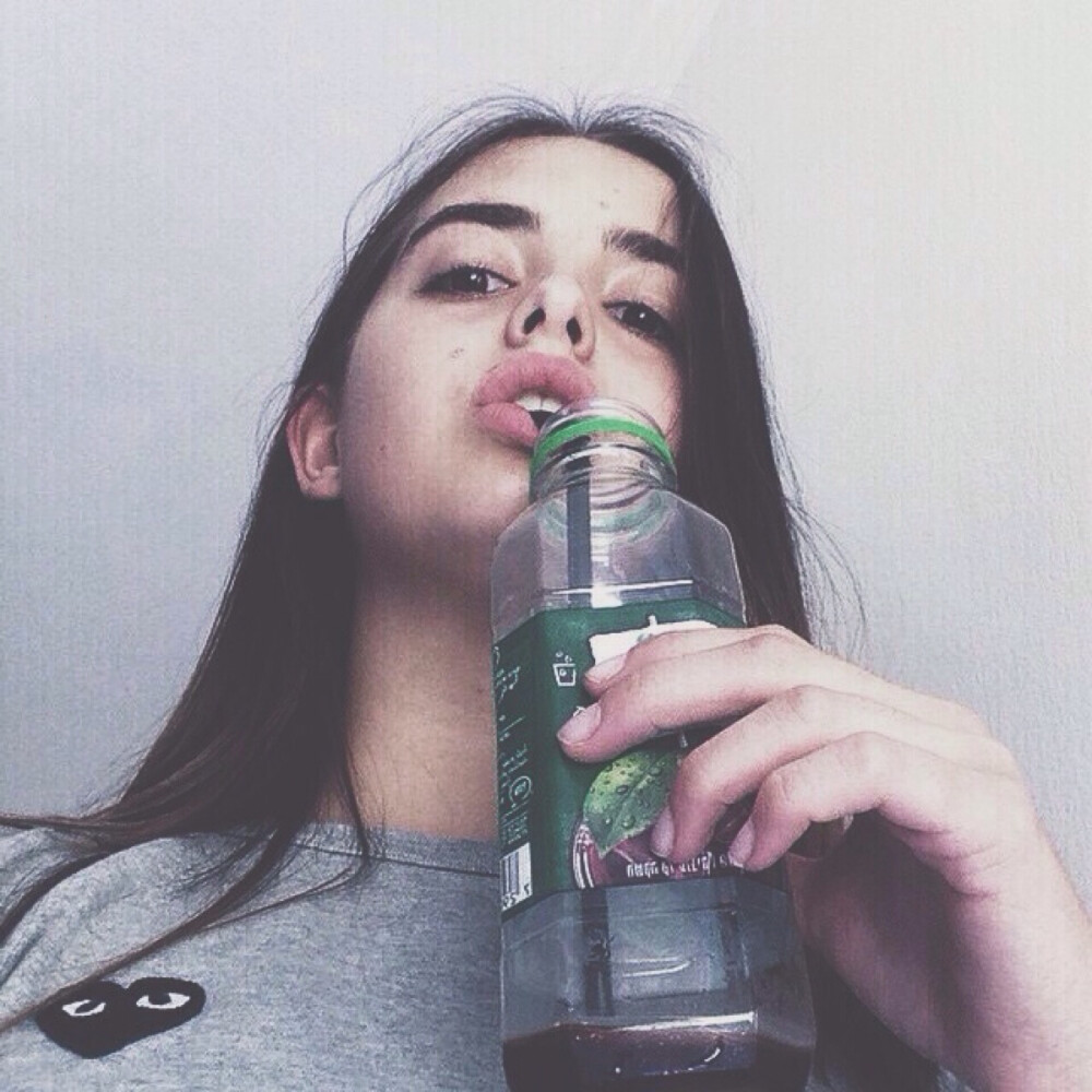 复古欧美头像图片出处新浪微博作图女