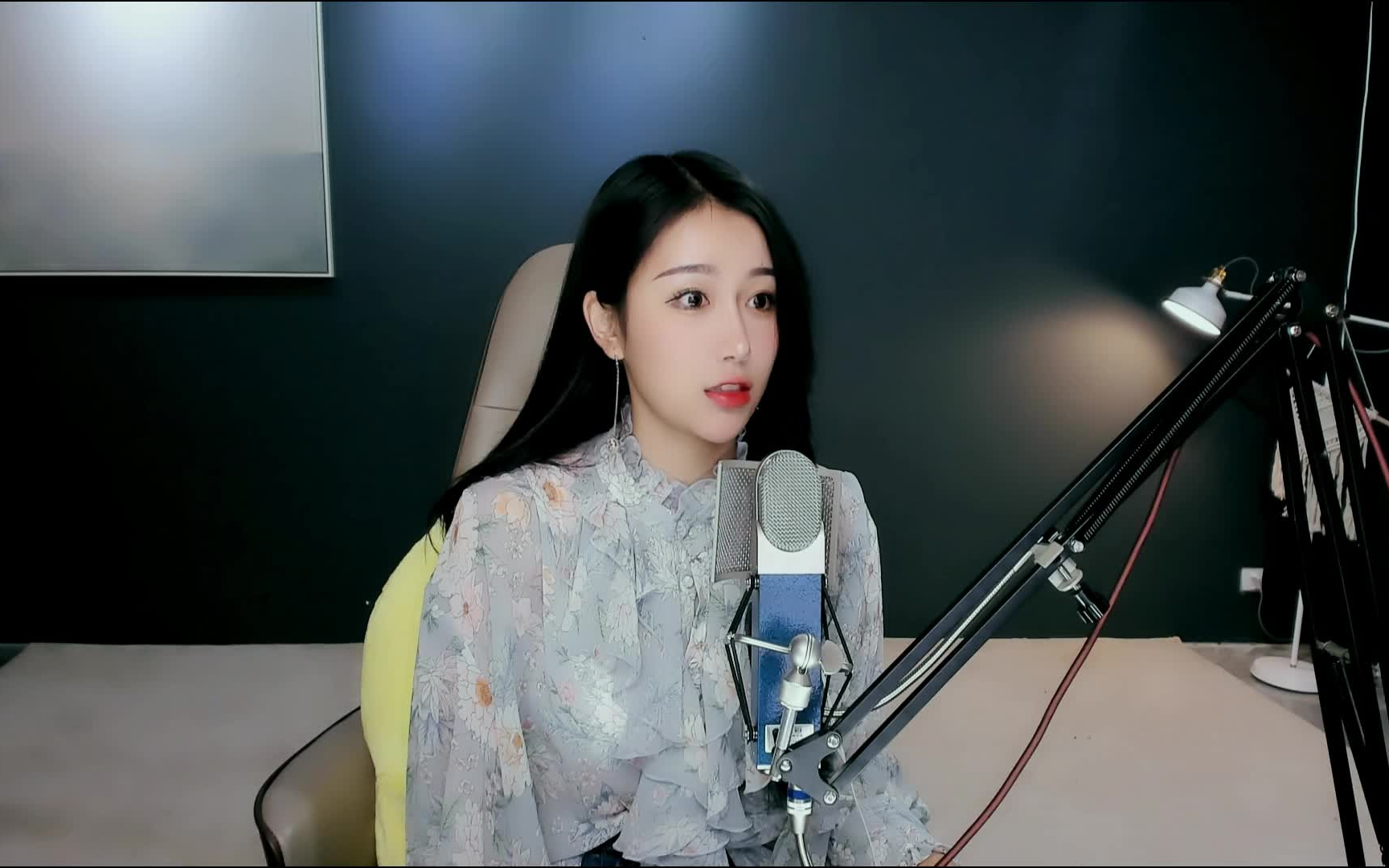 斗鱼-小深深儿_2020-11-07-2329_11-08-0100_【小深深儿】直播啦