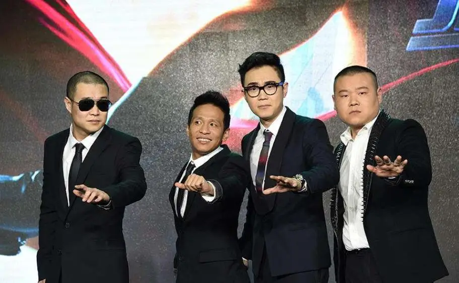 舞台上的光鲜,往往都没有那么容易_喜剧_表演_小品