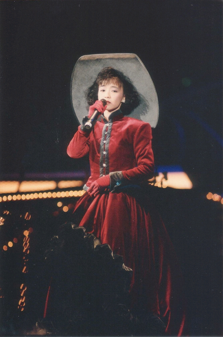 chan) /i>,1965年7月28日出生于香港,中国香港女歌手