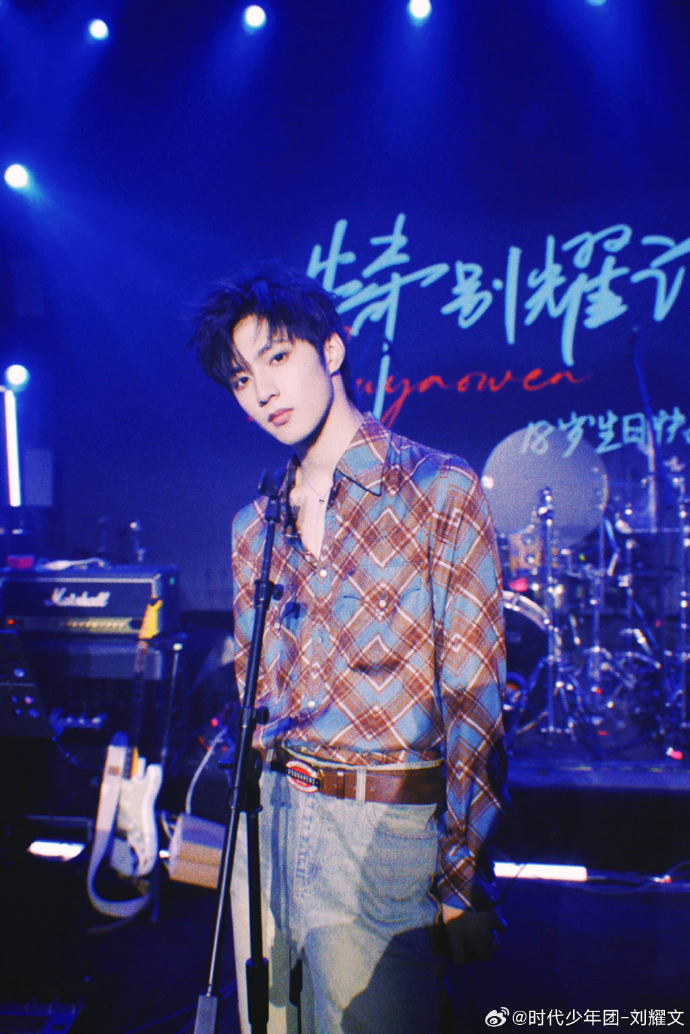 新声唱作人刘耀文##刘耀文blue