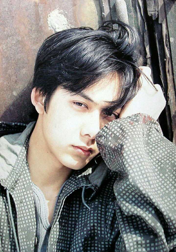 抛开气质光凭长相你认为最帅的男明星是谁?