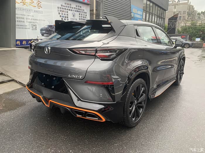 【图】看到一台长安unit运动版外观挺酷的_长安uni-t论坛_汽车之家