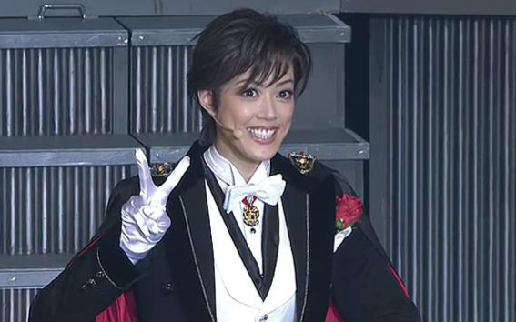 【中字】2013年美少女战士音乐剧大和悠河访谈