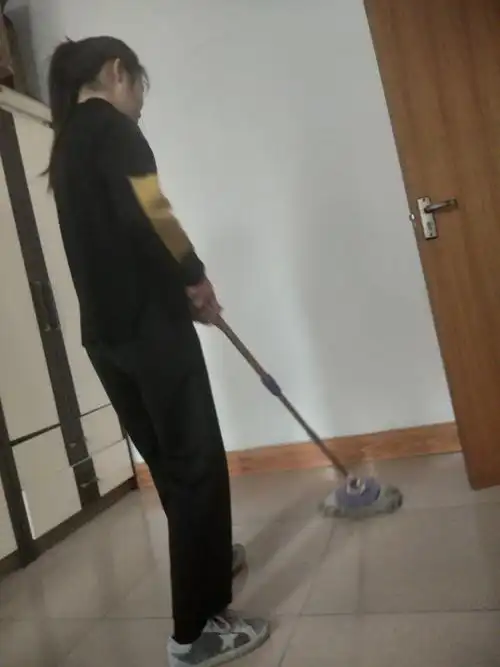 打扫卫生和游玩