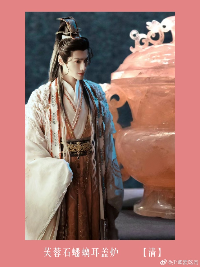 罗云熙##罗云熙唐俪辞#    我爱在博物馆瞎逛,也爱看情天恨海的古装剧