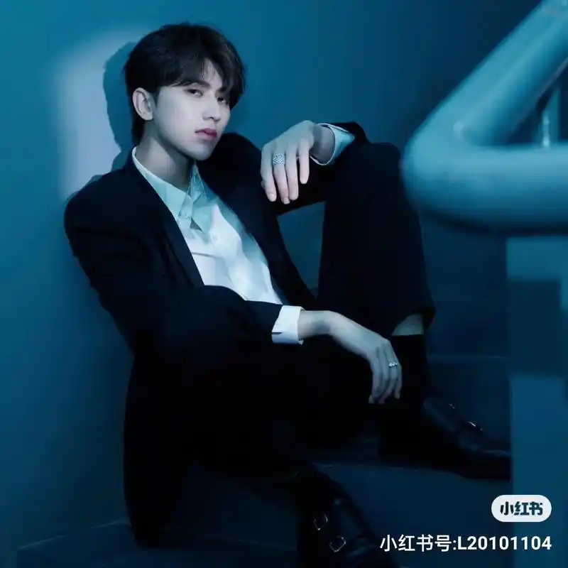 蔡徐坤头像壁纸 - 抖音