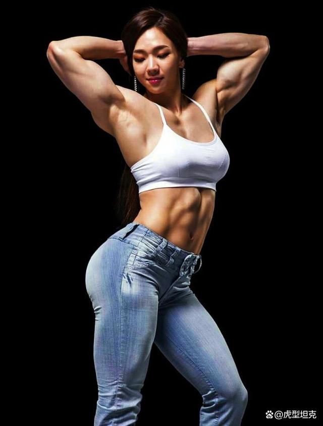 "韩国金刚芭比"池妍玉:初代健身女神,天使的面容,金刚的身材