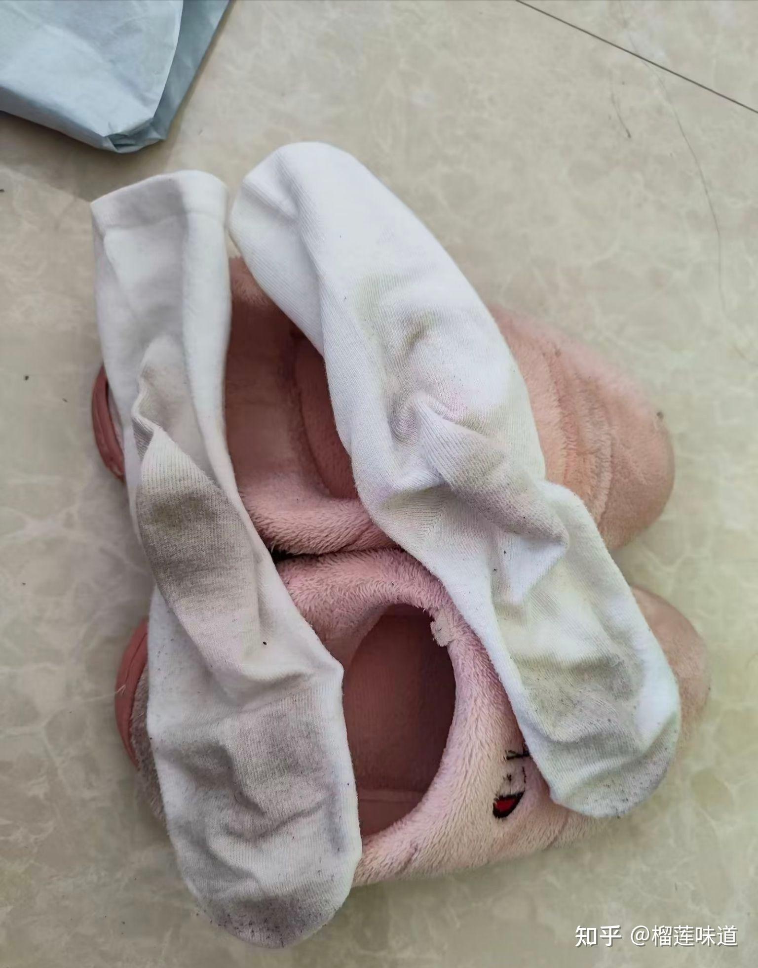 问一下女生穿了一天的袜子也会臭吗? - 知乎