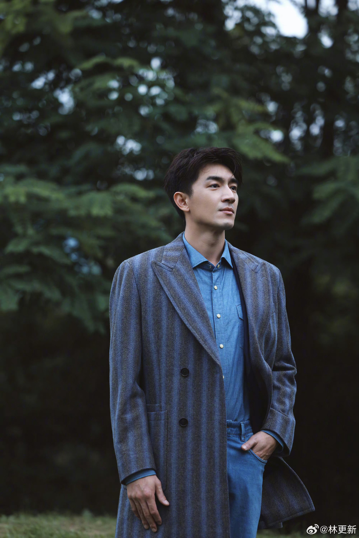 被大帅哥林更新帅到了今天中秋的森林walk大片帅到心巴上了