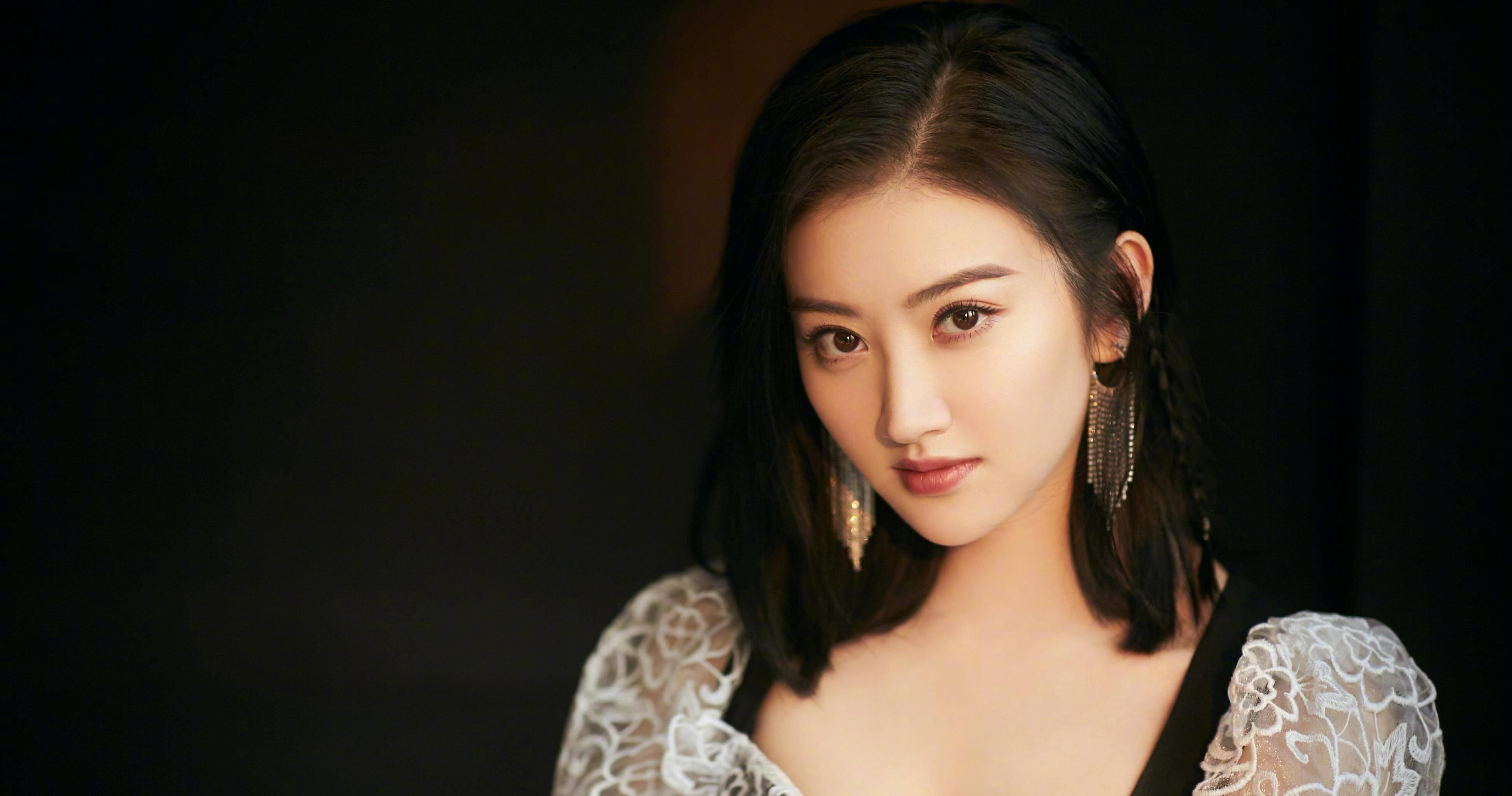 "背景成谜"景甜:住3.