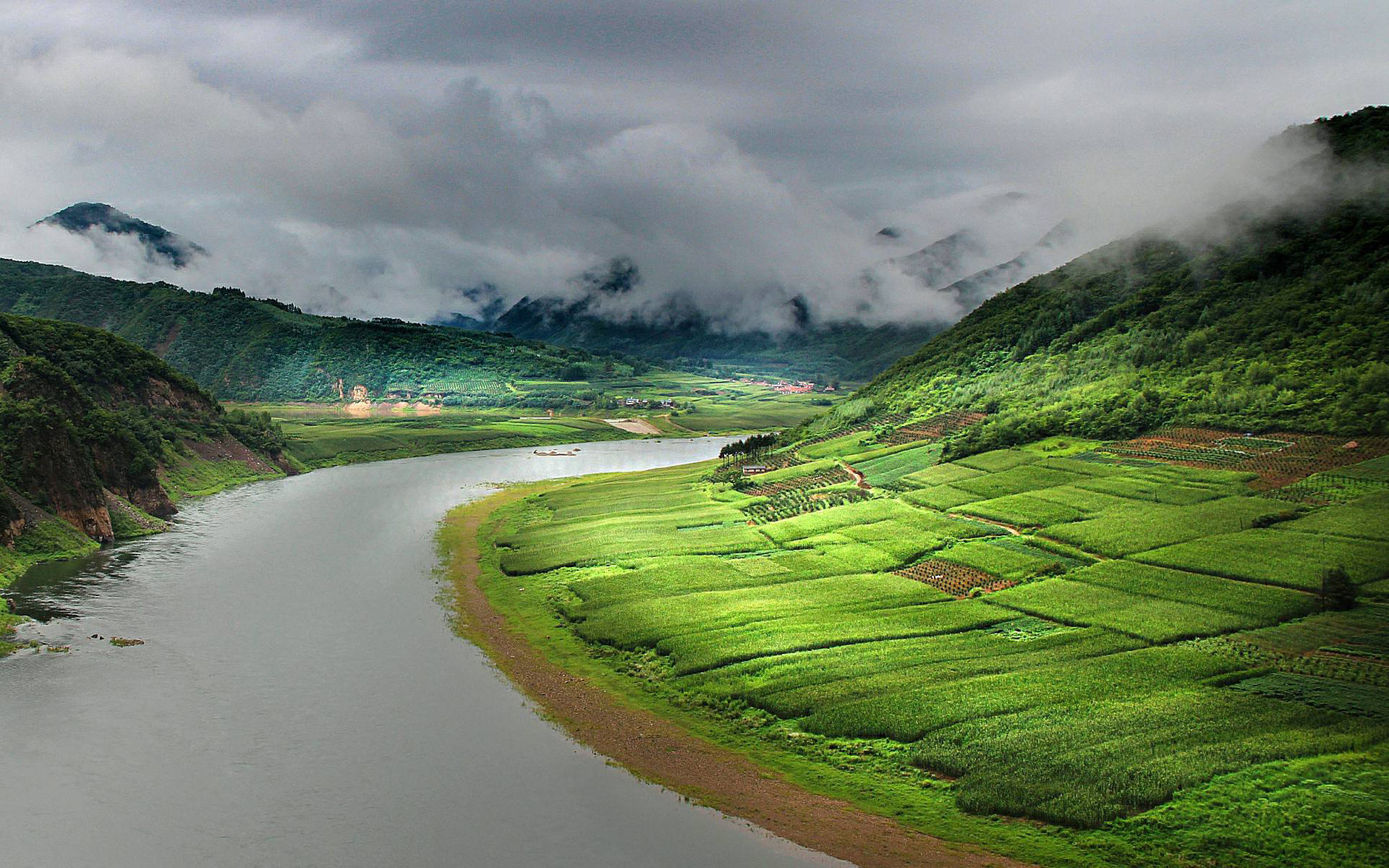首页 桌面壁纸 风景壁纸 乡村高清优美自然风光图片桌面壁纸