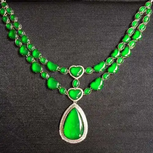 明星款帝王绿翡翠项链