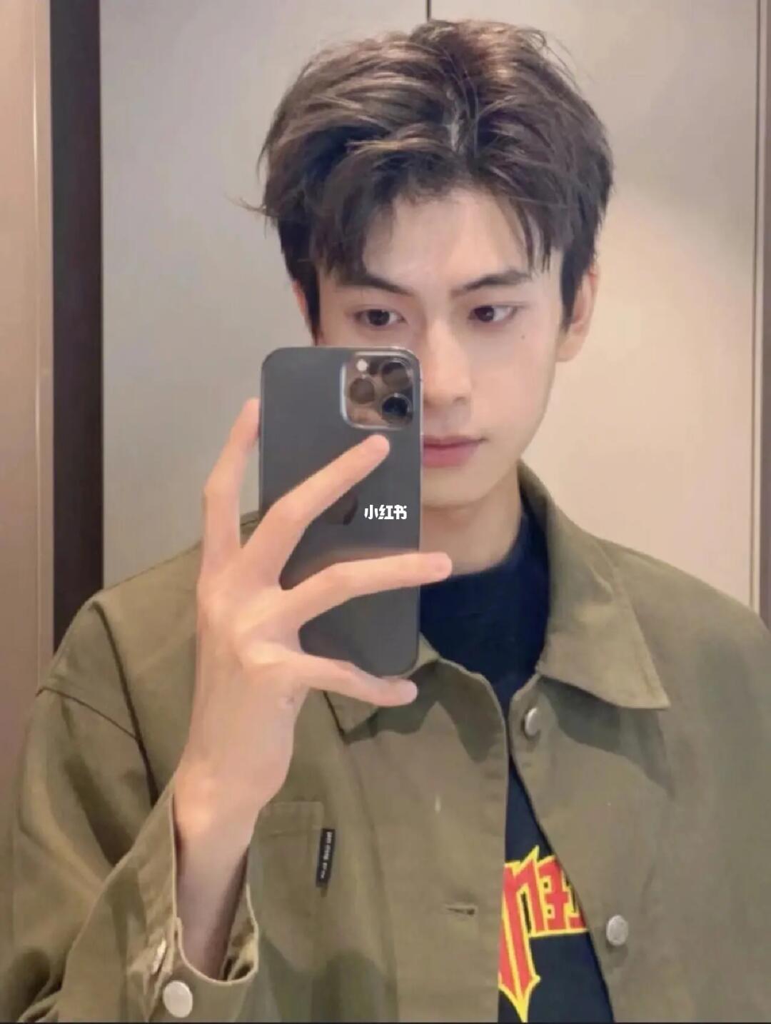 曼谷男生三七分发型修颜又有型韩式气垫烫