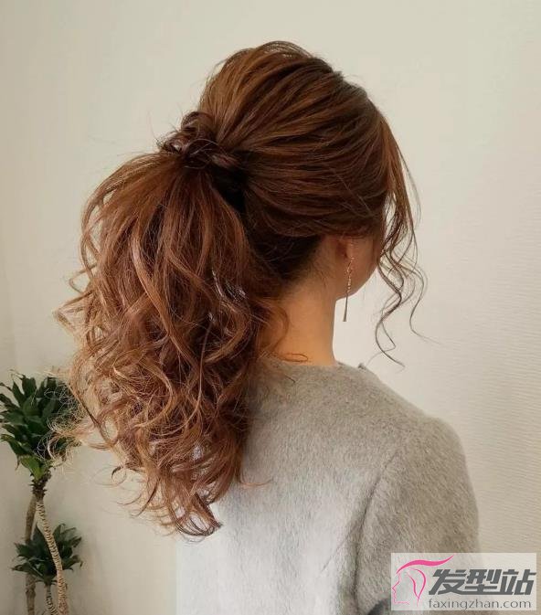 百变马尾扎发指南 原来马尾也可以这么美