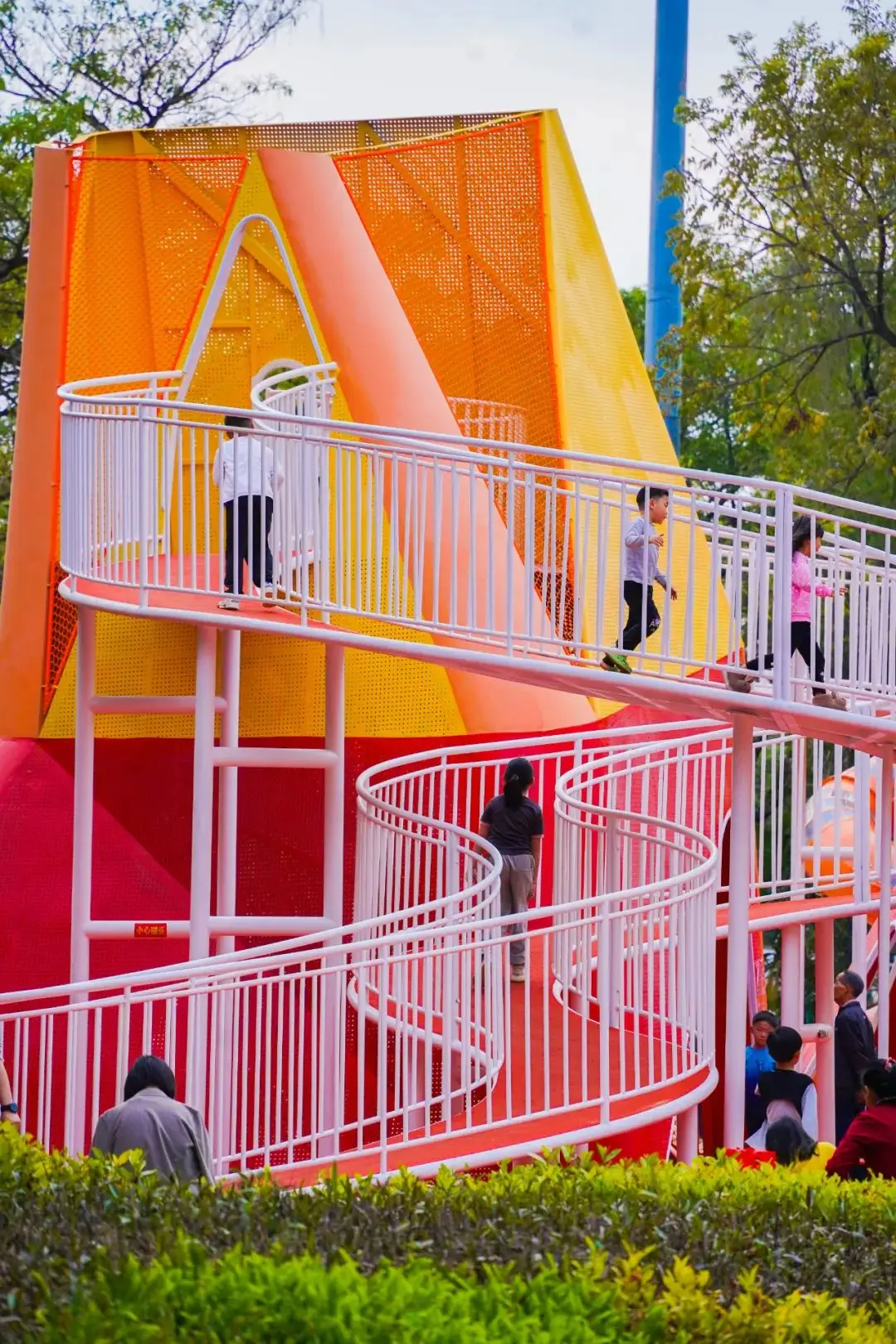 东莞又一"高颜值"儿童公园启用,有超大花海…关键是免费!