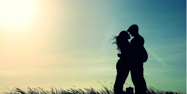 为什么会对另一个人也心动呢?爱上别人怎么办?