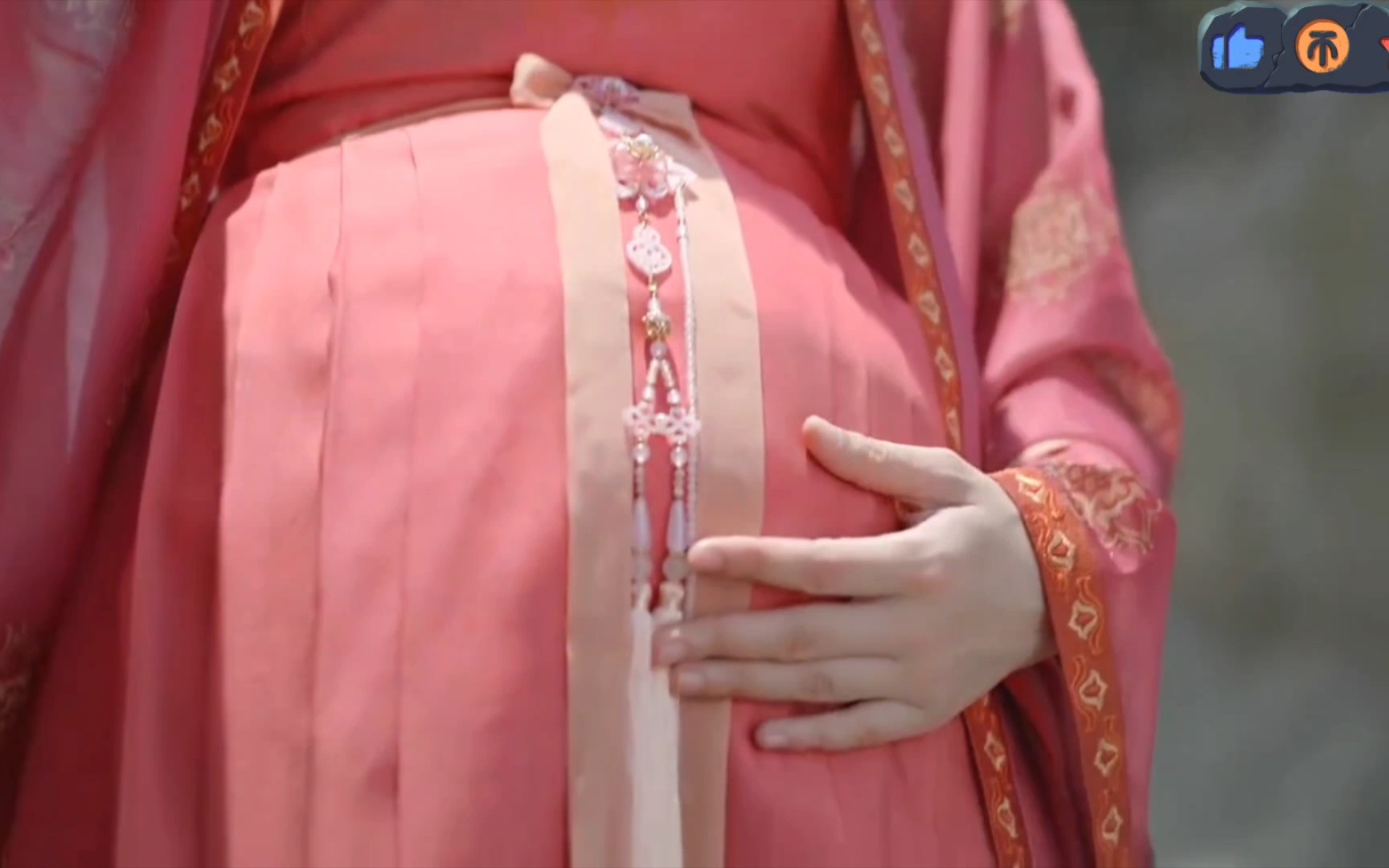 古装美女孕妇大肚子片段合集