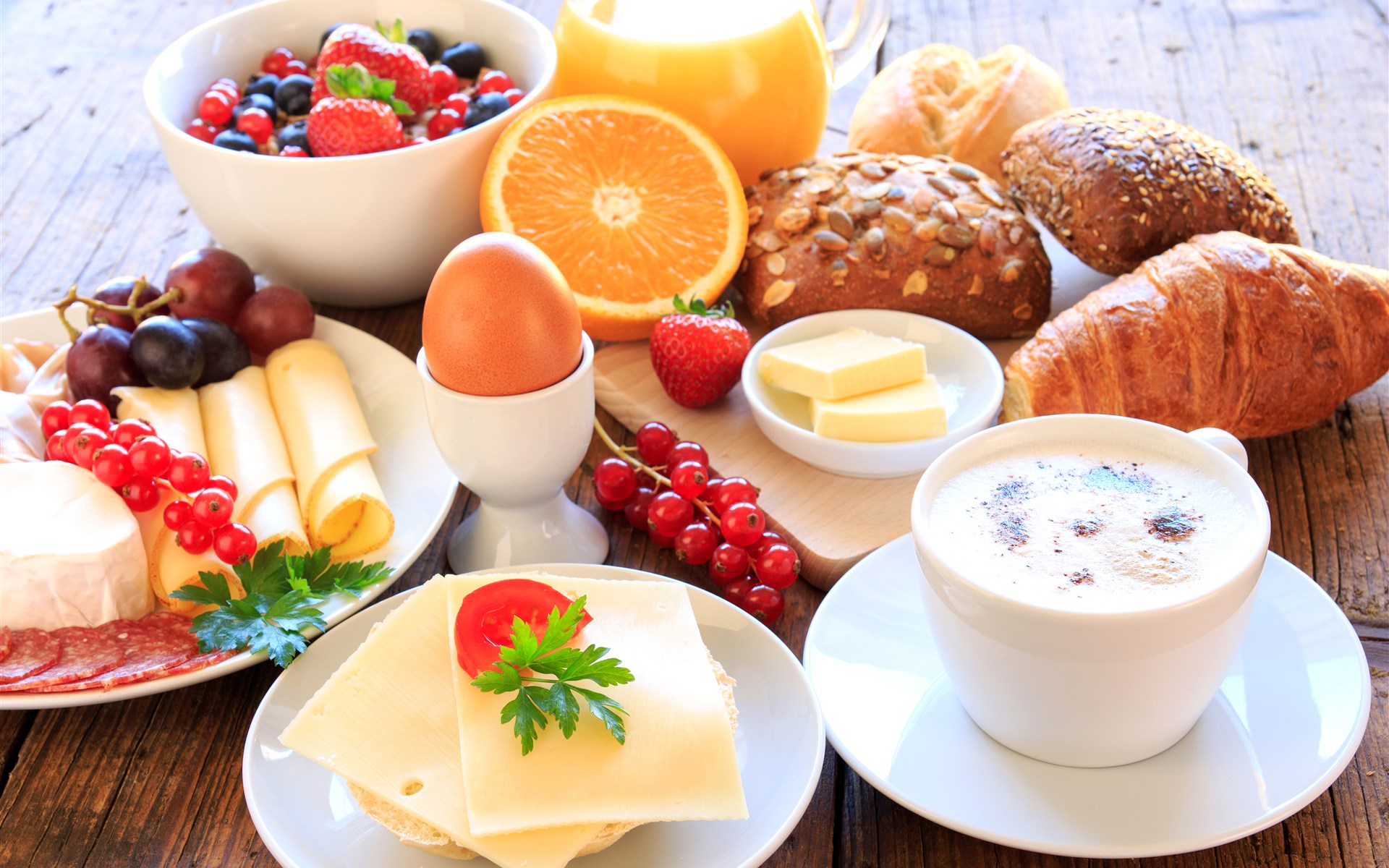 营养健康美味的早餐美食图片桌面壁纸