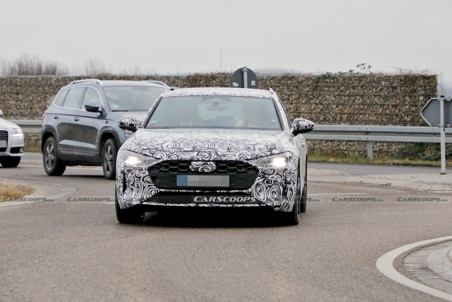 预计2023年亮相 奥迪全新a4 avant路试谍照