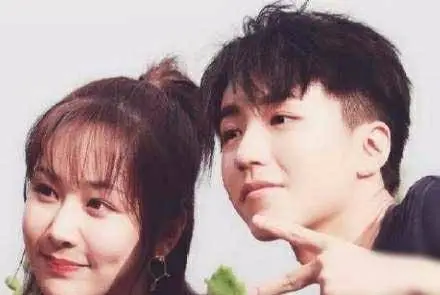 王俊凯粉丝好严格,疑因男方给杨紫庆生,引发大批粉丝脱粉.