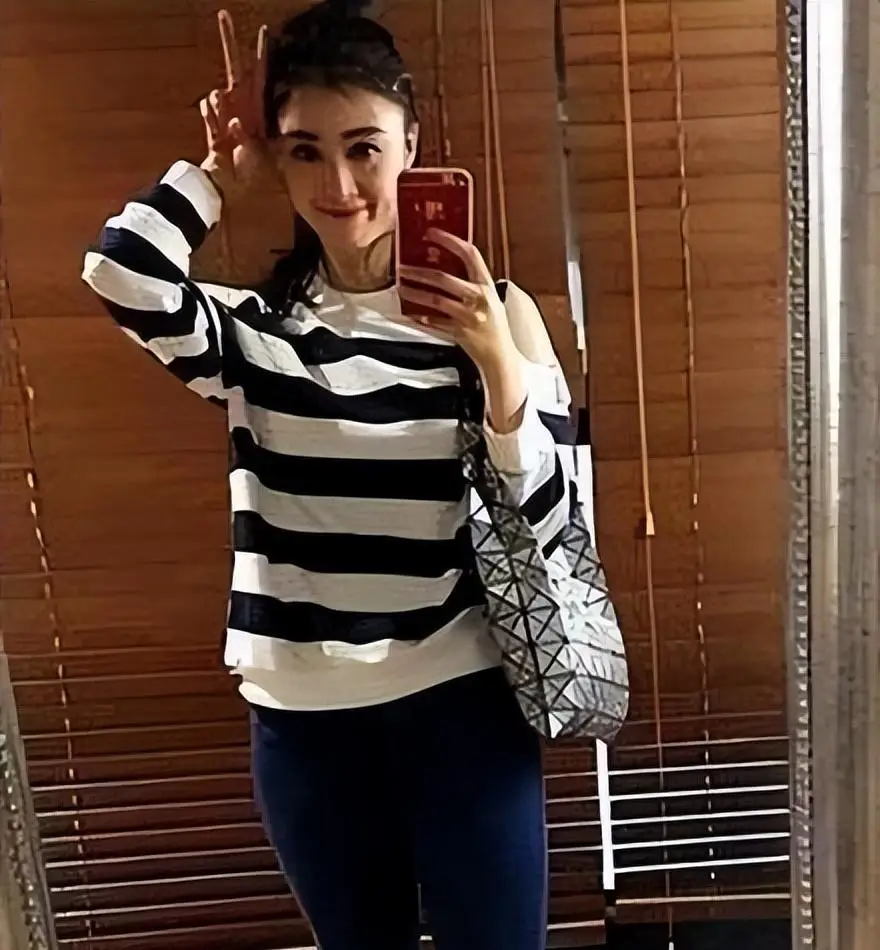 "戏好人糊"蒋欣:插刀刘涛被潜,嘲笑赵丽颖,真性情惹陈建斌暴怒_华妃