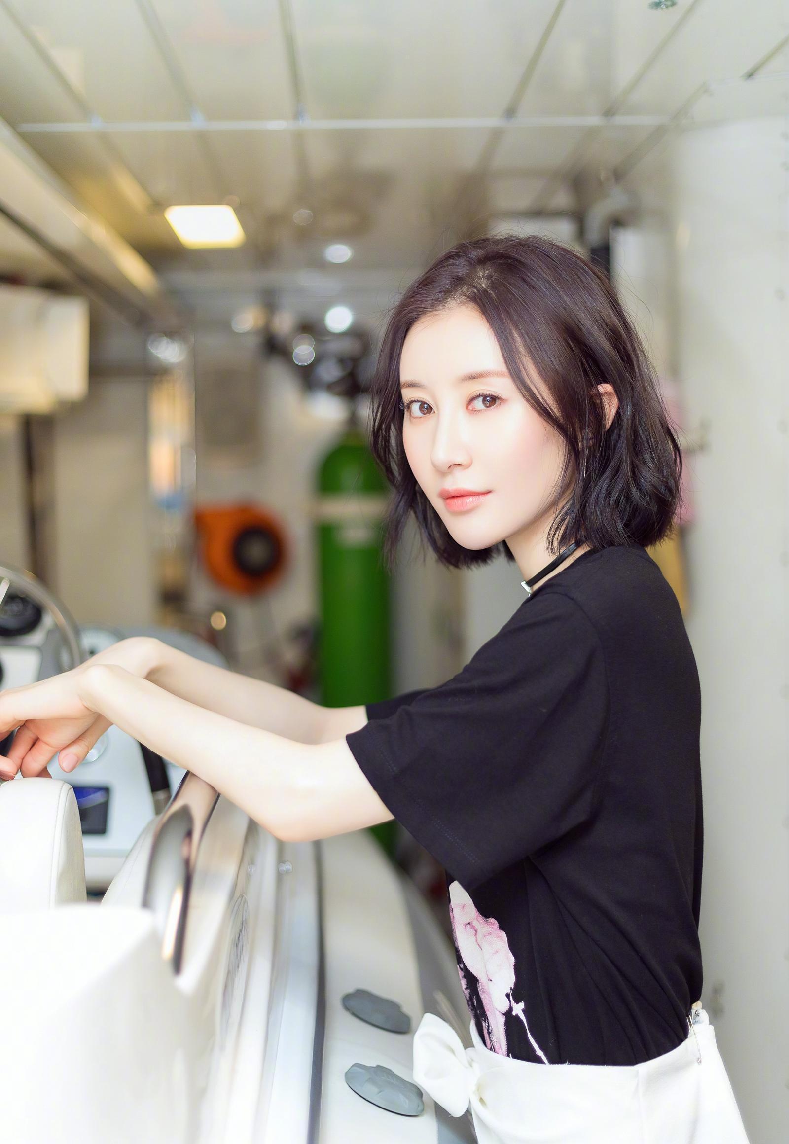 舒畅:童星出道,戏路百变,狐狸"小玉"为何不火_董鄂妃_母亲_因为